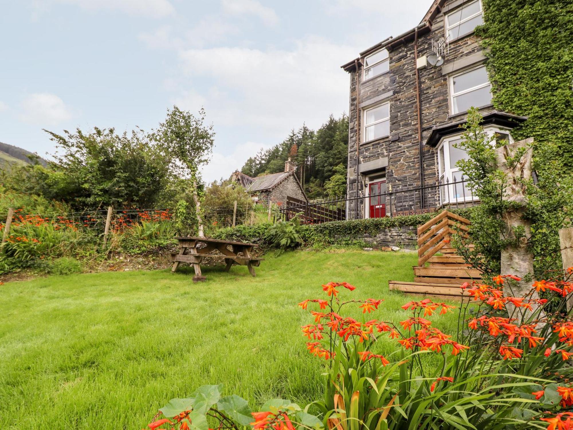 2 Isygraig Apartamento Corris Exterior foto