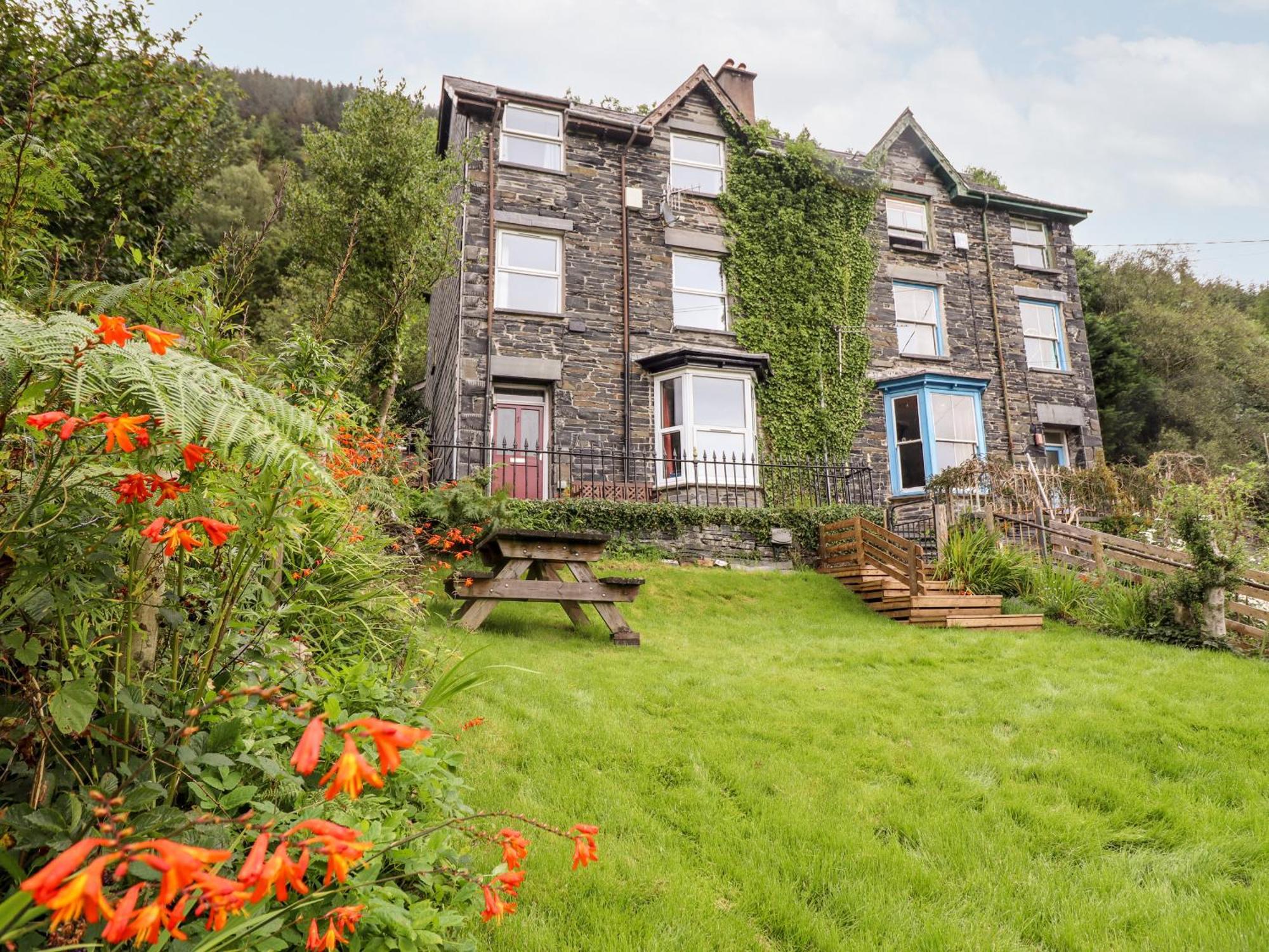 2 Isygraig Apartamento Corris Exterior foto